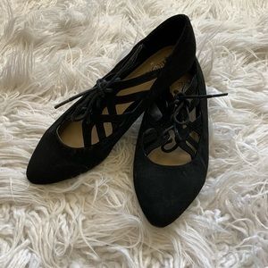 NICOLE flats